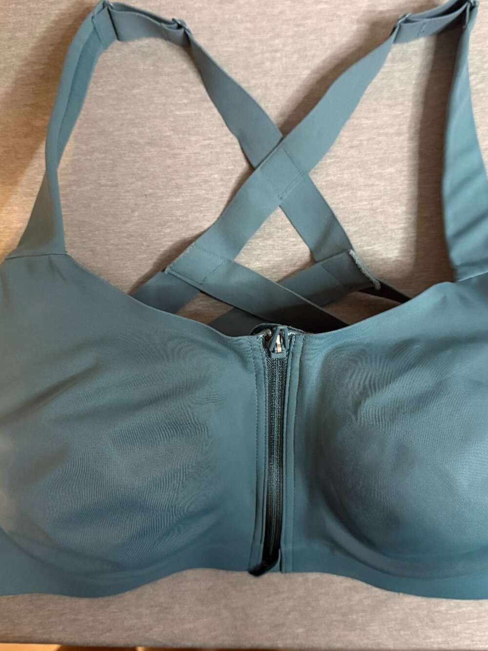Victoria's Secret VSX Knockout Front Zip Sports Bra 40DD